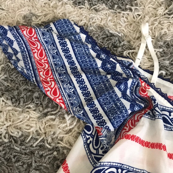 Francesca’s Top - Picture 3 of 3